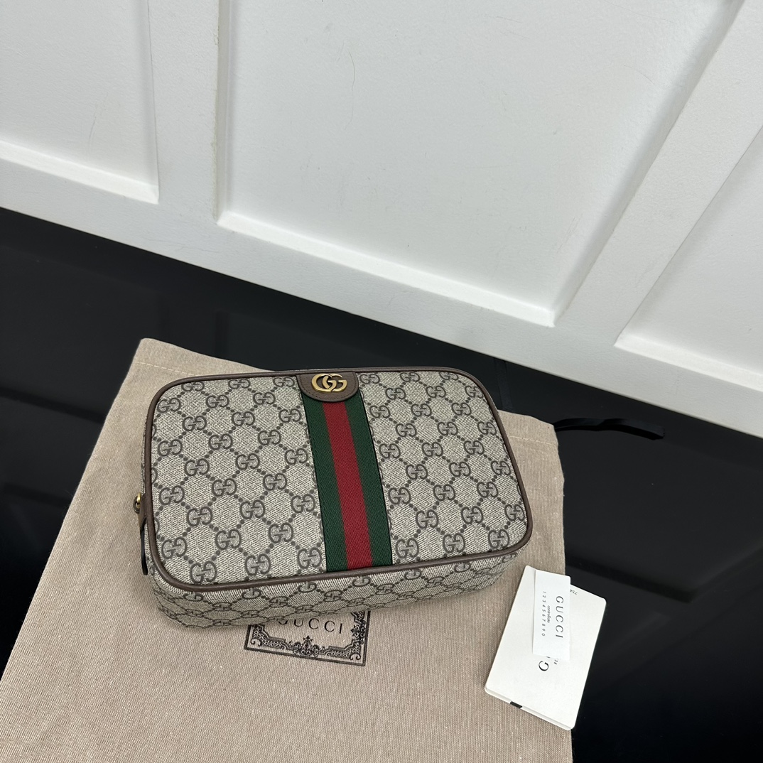 Gucci Clutch Bags